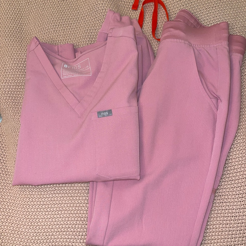Figs Chalk Pink Set